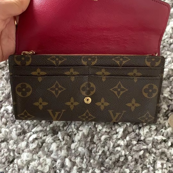 louis vuitton Wallet (chain wallet) - Picture 2 of 6